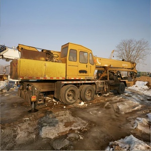 مستعملة Kato ، 25Ton وحدة التضاريس الوعرة الأساسية مع مكونات مضخة محرك علبة التروس - Product Image 1