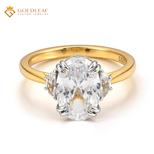 Bague de fiançailles et de mariage en argent 925 plaqué or, sertie de trois moissanites ovales personnalisées, pour femme, cadeau de luxe - Product Image 1