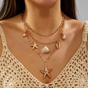 Collier Evan multicouche bohème avec coquillages et étoiles de mer - Colliers superposés romantiques pour femmes, perles d'imitation, pour les vacances d'été à la plage - Product Image 4