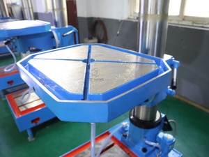 Perceuse à <span class=keywords><strong>colonne</strong></span> verticale Dechang Z5035A, diamètre de perçage max. 35 mm, cône de broche MT4, 12 vitesses, engrenages métalliques industriels pour le perçage - Product Image 4