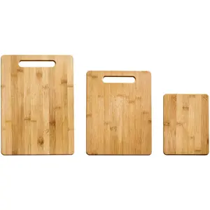 Conjunto de 3 peças de tábua de corte de queijo de bambu com logotipo a laser, 3 tamanhos sortidos, tábuas de cortar de cozinha marrom.