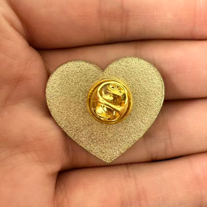 En gros : Pin's musical en métal, Pin's de revers mignon en forme de cœur rose Taylor, Pin's en métal pour chanteuse, Accessoires pour fans, Cadeau souvenir - Product Image 5