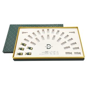 Caja de Regalo Cosmética Personalizada de 30 Compartimentos, Caja de Papel con Estampado en Relieve y Tapa con Separador - Product Image 4