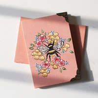 Carnet de notes personnalisé en lin brodé, planificateur, couverture en tissu avec broderie florale, animale, abeille, avec marque-page en ruban