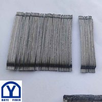 Fibre d'ancrage en acier collée 3D 80/60 BG 0,75 mm x 60 mm avec extrémités crochées pour pavés en béton