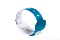 Étiquettes et étiquettes d'actifs de bracelets en papier RFID à faible coût avec puce 13.56MHz pour les parcs à thème