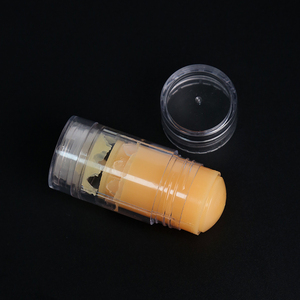 Bâton de crème à l'urée personnalisé OEM 40% Baume pour les talons Crème pour les mains et les pieds pour peau sèche fissurée Traitement du talon fissuré Prévention des engelures - Product Image 2
