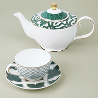 Vaisselle de luxe en porcelaine fine vert émeraude P&T pour la restauration haut de gamme, assiettes et tasses d'hôtel, assiettes de présentation – Fabrication