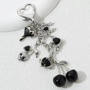 Style froid et indifférent <span class=keywords><strong>de</strong></span> vente chaude <span class=keywords><strong>de</strong></span> Mengda, série personnalisée d'arc <span class=keywords><strong>de</strong></span> ruban d'alliage, porte-clés polyvalent haut <span class=keywords><strong>de</strong></span> gamme français. - Product Image 3