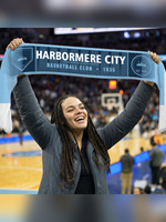 Écharpe de supporter de club de basketball personnalisée, drapeau triangulaire, bannière imprimée haute définition en polyester, accessoires pour supporters de stade