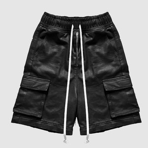<span class=keywords><strong>Pantaloncini</strong></span> Streetwear Oversize a Gamba Larga in Pelle PU Nera di Lusso con Vita Alta Elastica Regolabile e Tasche Cargo - Product Image 4