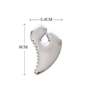 Nouvel outil de massage facial et cervical en alliage de zinc en forme de cœur, avec dents, pour le corps entier, planche Gua Sha innovante pour le raclage. - Product Image 4