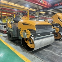 Rouleau compresseur vibrant à double tambour de marque chinoise UCM 5 tonnes, tambour de 1400 mm pour le compactage de l'asphalte et du sol, haute puissance de fouillisement