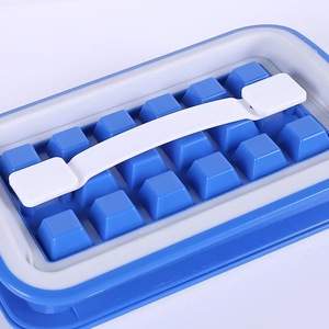 Bandeja de Hielo de Silicona Innovadora de 18 Cubos SIN CONTACTO con Tapa, Herramienta Sostenible para Hacer Helados en el Congelador - Product Image 5
