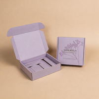 Boîtes d'expédition en carton ondulé écologiques personnalisées avec doublure en mousse, impression couleur intégrale, logo personnalisé pour les cosmétiques et les soins de la peau