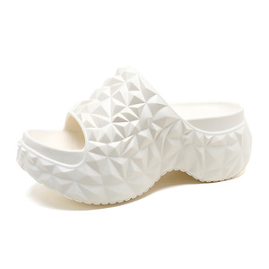 Sandalias de tacón alto para mujer Guru, suela gruesa, aumento de altura, una tira, para verano, transpirables, blancas, de EVA, antideslizantes, con forma de durián - Product Image 5