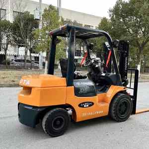 Montacargas de Combustión Interna Usado para Elevación de 3 Toneladas con Equipo Original de Manipulación de Materiales 30 Japón Certificado CE - Product Image 2
