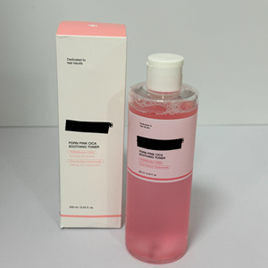 Tonico Spray Liquido Rosa con AHA, Vitamina C e Acido Ialuronico, Effetto Dorato, Sbiancante, Lenitivo, Nutriente per Tutti i Tipi di Pelle, Coreano - Product Image 1