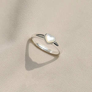Anillos Ajustables Abiertos Plateados Versátiles y Sencillos para Mujer, Anillos Coreanos Dulces con Concha Blanca y Corazón de Luz de Luna, Regalos para Enamorados - Product Image 4