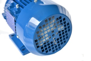Motor de CA trifásico de 2 polos, 1.1KW, 380V, IP55, con carcasa de aluminio de 80mm, estándar IEC, marca IE1. - Product Image 3