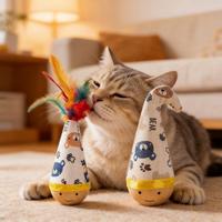 Jouet interactif pour chat en bois de hêtre naturel avec plume colorée, résistant aux morsures, pour le jeu autonome du chat