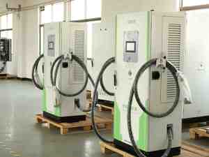 Estación de Carga para Vehículos Eléctricos 7kW/22kW/120kW Ganzhong GZ-DC-120L-2 120-320kW Tipo 1, Estación de Carga Rápida DC 380V 250A de Una Pistola, Cargador Rápido DC OCPP para Vehículos Eléctricos - Product Image 3