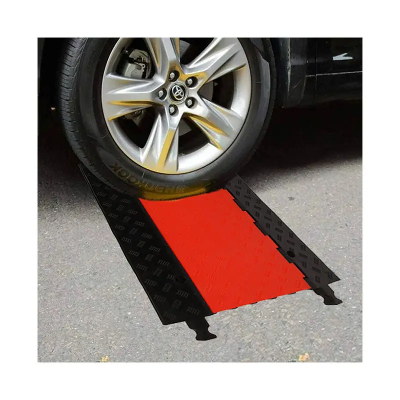 Heavy Duty Driveway Speed Bump Outdoor Channels Pvc Flexible Rubber Electric Cable Protector Manufacturer
