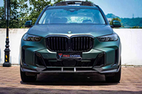 Kit carrosserie en fibre de carbone sèche style TAKD pour BMW X5 G05/G18 LCI (2024) - Lame avant/Jupes latérales/Diffuseur arrière/Ailes/Aileron