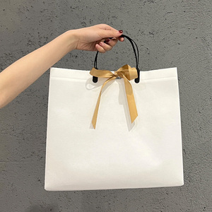 Tùy chỉnh không dệt Túi mua sắm hoàn hảo cho quần áo và bao bì thân thiện với môi bền thương hiệu của bạn lựa chọn lý tưởng - Product Image 5