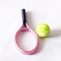 Set de raquetas de tenis, accesorios de escena en miniatura para casa de muñecas, equipo deportivo en miniatura de simulación, artesanía de plástico.