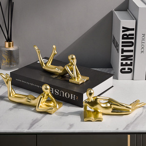 Moderni semplici casa soggiorno resina astratta ecologico artigianato di natale creativi pensatori che leggono ornamenti - Product Image 4