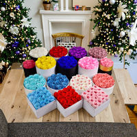 Ewiger Blumen umarmung eimer mit konservierten Rosen für Weihnachten Ostern Chinesisches Neujahr-Fabrik preis Geschenk idee