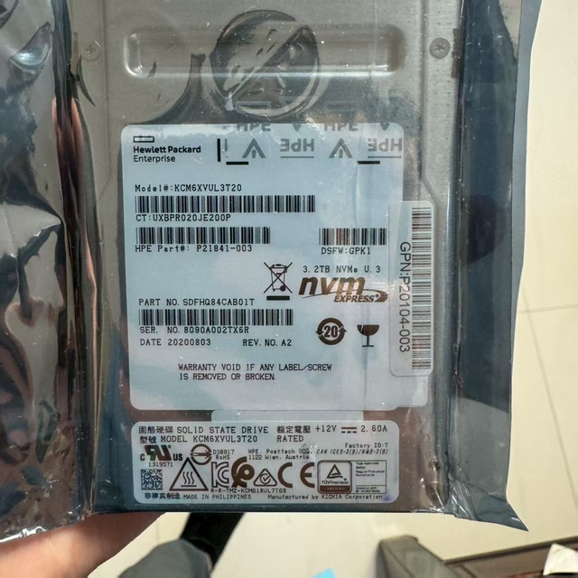 P20100-B21 P20757-001 HXX 6.4TB NVMe Gen4 High Perf MU SFF U.3 SSD Hard Drives Server Hard Disk SSD Server Hard Disk Drives