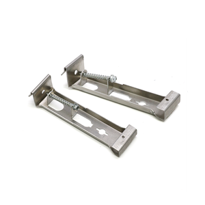 Supports et crochets en alliage d'aluminium pour systèmes de drainage des eaux pluviales résidentiels et d'appartements - Product Image 1