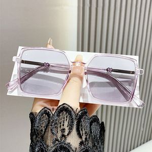 Gafas de Moda 2025 con Lentes Anti Luz Azul, Cambio de Color, Montura Grande de Mariposa, Fotocromáticas, para Miopía, para Mujer - Product Image 5