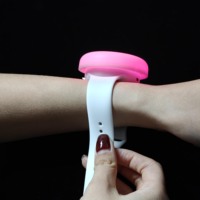 Bracelet LED RGB Sincen à télécommande longue portée 800m pour interaction publique, amélioration de l'ambiance de concert et événements sportifs