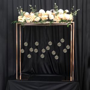 Support de fleur de lustre de fer pour des décorations de mariage et de partie présentoir de guide de route en forme de numéro dans l'emballage de boîte - Product Image 3