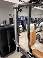 Machine multifonctionnelle professionnelle en acier réglable pour la sélection du poids, pour l'entraînement des Deltédaux Postérieurs et des Pectoraux, pour la salle de sport