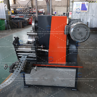 La porte à grande vitesse formant la poinçonneuse de trou de rouleau micro perforée laminent à froid former l'équipement pour les profils structurels en métal