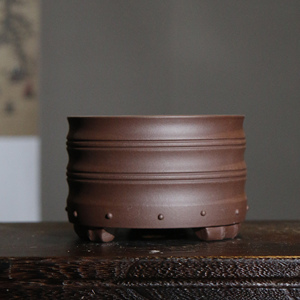 Maceta de bonsái hecha a mano de arcilla púrpura Yixing, forma de tambor, diseño de nudos de bambú, estilo antiguo, para uso en interiores y exteriores. - Product Image 1