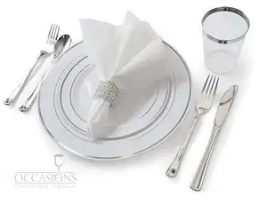 Juego de vajilla de lujo, platos con tenedor, cuchillo, cuchara, cubiertos, vajilla desechable de plástico para fiesta y boda