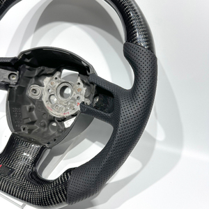 Volant de voiture en cuir plat et cuir perforé le plus populaire pour <span class=keywords><strong>Audi</strong></span> <span class=keywords><strong>Q</strong></span> C8 A1 A3 A4 A5 A6 A7 A8 B6 B7 B8 B9 C6 C7 TT R8 - Product Image 2