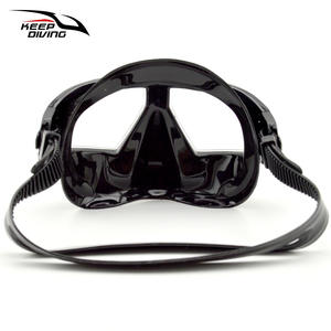 KEEP DIVING Professionnel Anti-buée Grand Champ de Vision Faible Volume Plongeur Lentille Courbée en Fibre de Carbone Léger DM 405 - Product Image 4