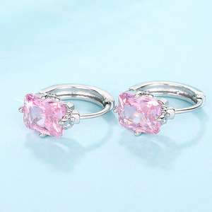 Orecchini Geometrici Rosa Dolce per Donne, Accessori Moda per Uso Quotidiano, Outfit Casual e Regalo - Product Image 4