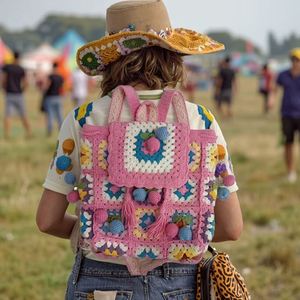Sacs à bandoulière en crochet pour femmes, sac Granny Square, sacs à main tricotés, sacs de plage d'été faits à la main - Product Image 1