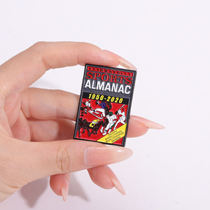 Spilla in Lega a Tema Cartone Animato Sportivo Fantascientifico Ritorno al Futuro (1950-2020), Accessorio Moda per Abbigliamento, Regalo per Amici - Product Image 1