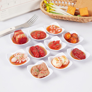 ของเล่นอาหารพีวีซีขนาดเล็กแบบสร้างสรรค์ งานฝีมือเรซิ่นสำหรับตกแต่งร้านอาหาร สติกเกอร์แม่เหล็กติดตู้เย็นรูปอาหารสำหรับเปิดเทอม - Product Image 1