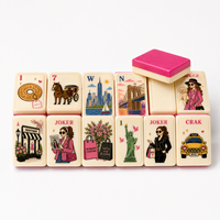 Juego de Mahjong Americano de Diseño con Motivos de Lugares Emblemáticos de Nueva York, Fichas de Color Marfil Cálido con Reverso Rosa Brillante, 160 Fichas de Lujo Grabadas