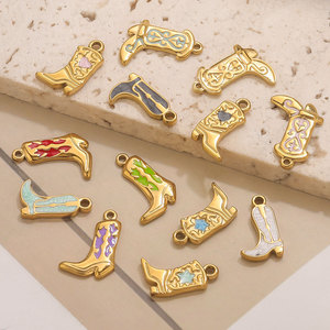 จี้รองเท้าบูทคาวบอยเคลือบเงา |   จี้สแตนเลสชุบทอง 18K PVD สำหรับทำเครื่องประดับ DIY |   กันน้ำและป้องกันการแพ้ - Product Image 2