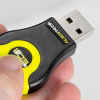Alientech KESS ECM Titanium Versión Completa, Dongle USB, Incluye Suscripción de 12 Meses con Software de Reasignación de ECU y TCU